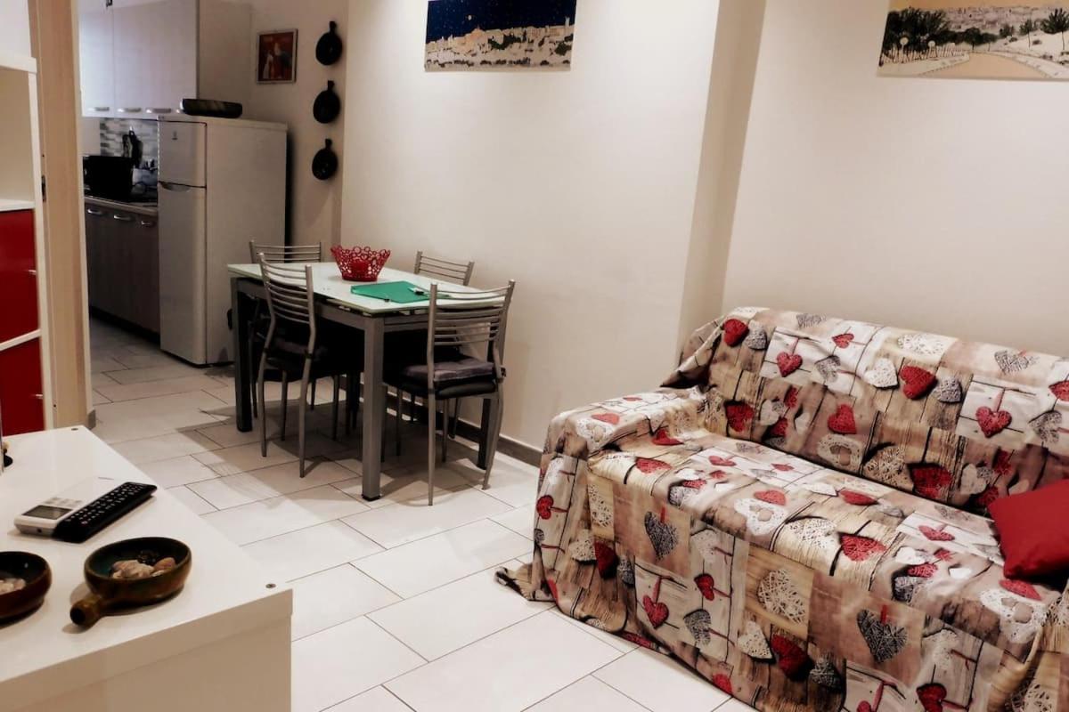 Apt Is Fradis Cagliari Luaran gambar
